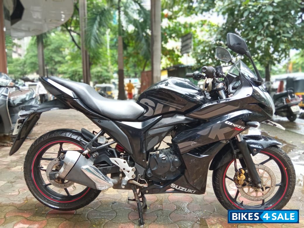 Suzuki Gixxer SF Fi