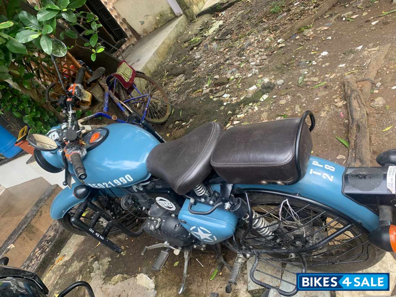 Mat Blue Royal Enfield Classic Signals Airborne Blue