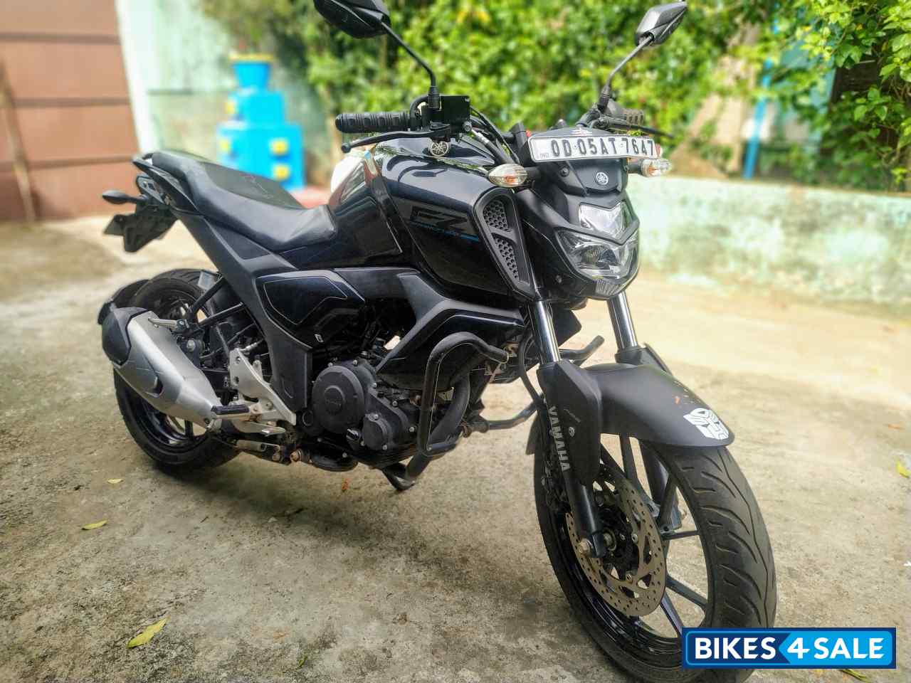 Shining Black Yamaha FZ-S FI V3