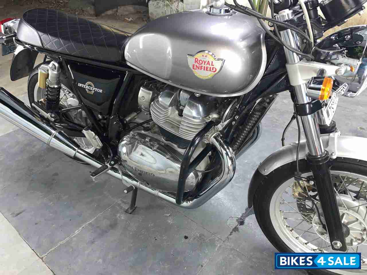 Silver Royal Enfield Interceptor 650 Twin