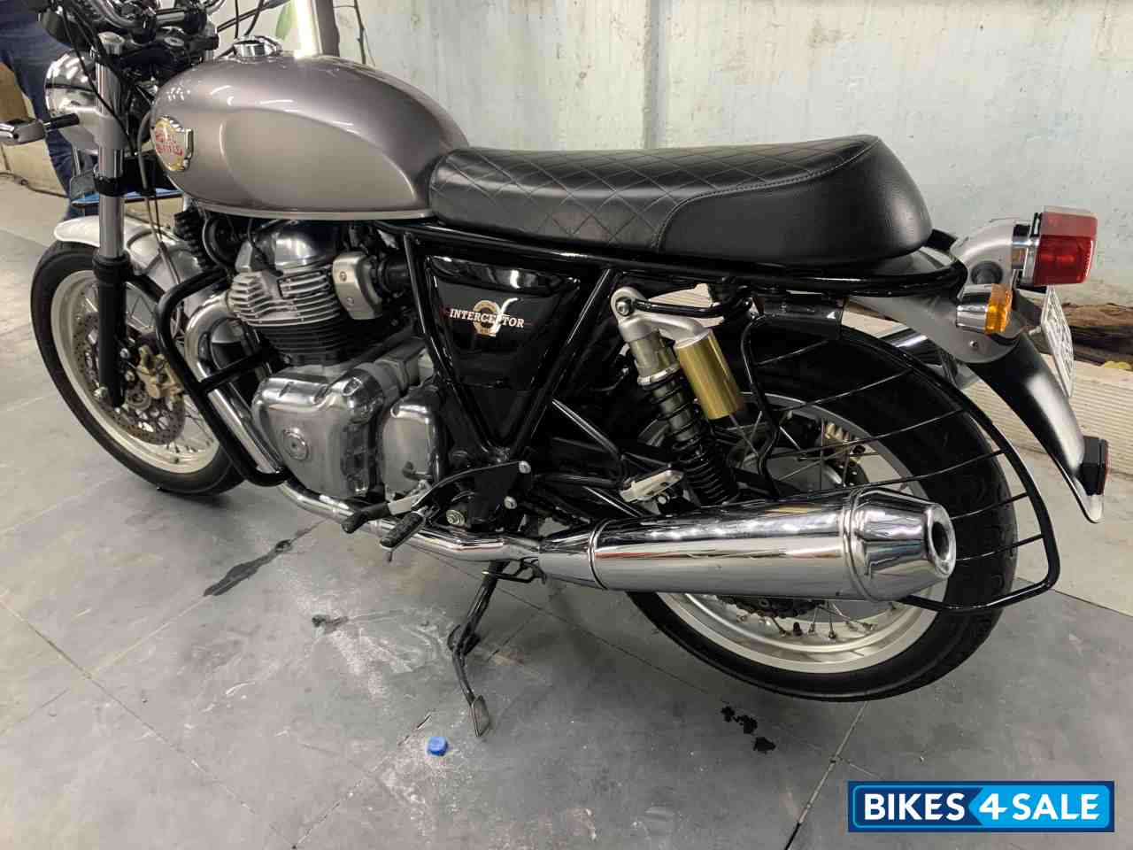 Silver Royal Enfield Interceptor 650 Twin