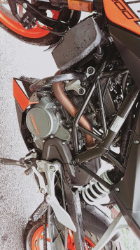 Orange Black KTM Duke 200 ABS