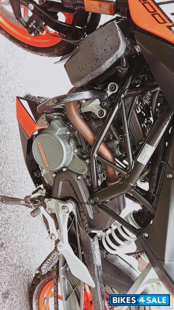 Orange Black KTM Duke 200 ABS