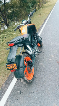 Orange Black KTM Duke 200 ABS