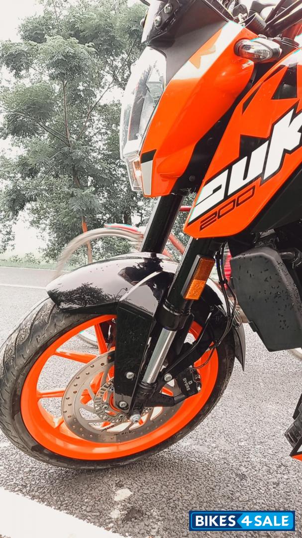 Orange Black KTM Duke 200 ABS
