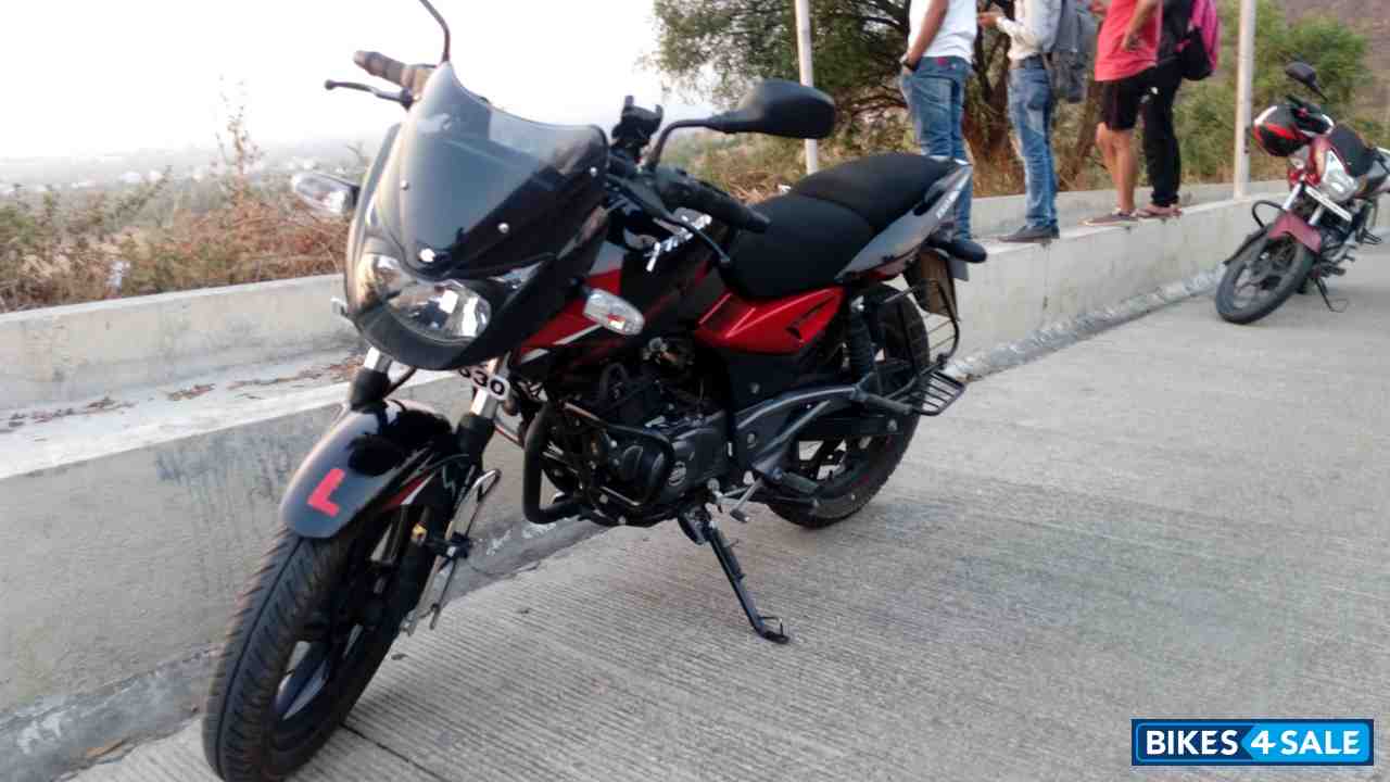 Red Bajaj Pulsar 150 Twin Disc