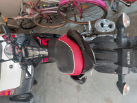 Black Suzuki Gixxer SF Fi