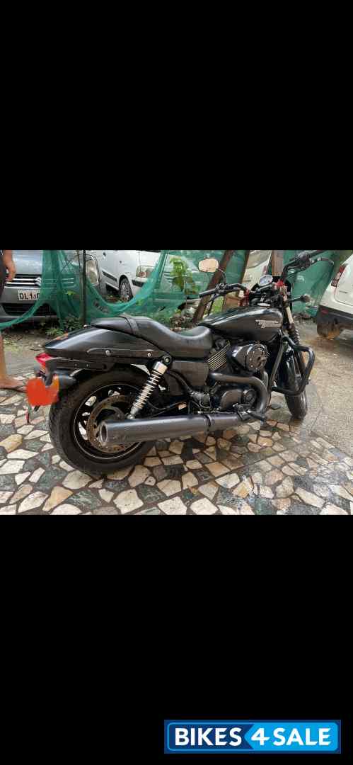 Mat Black Harley Davidson Street 750