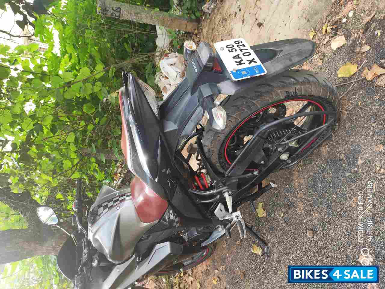 Grey Suzuki Gixxer SF SP