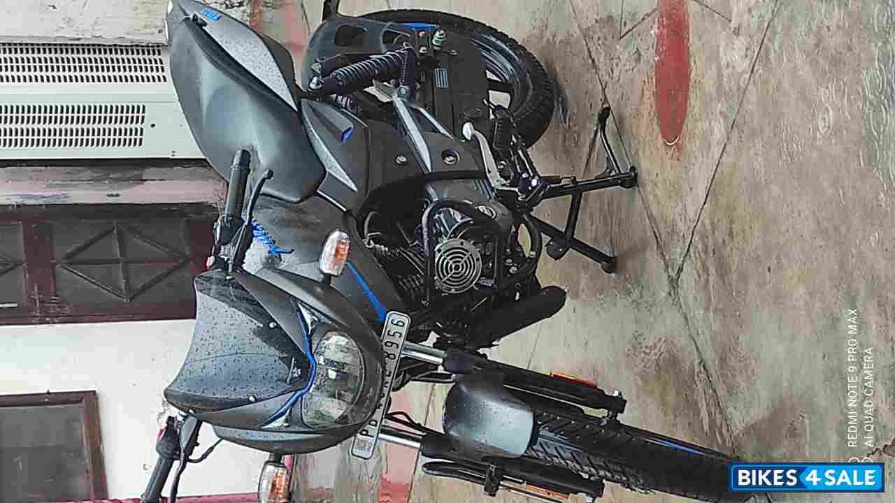 Bajaj Pulsar 125 Neon BS6