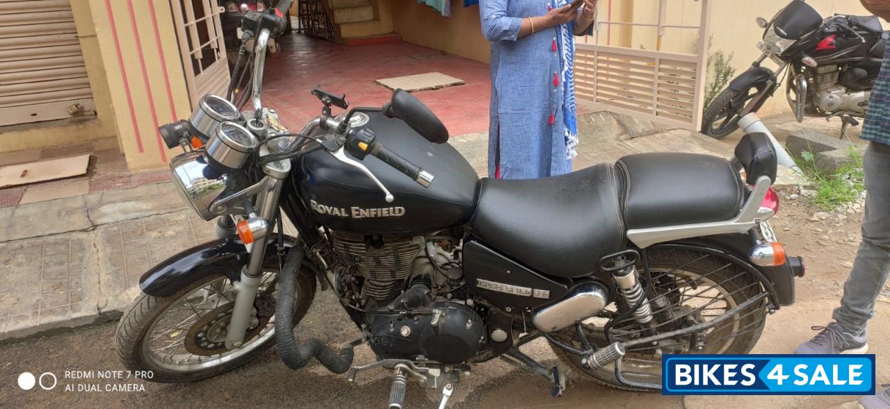 Black Royal Enfield Thunderbird 350