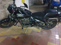 Black Bajaj Avenger Street 180