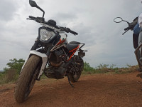 White KTM Duke 250