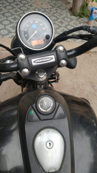 Bajaj Avenger Street 220
