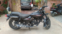 Bajaj Avenger Street 220