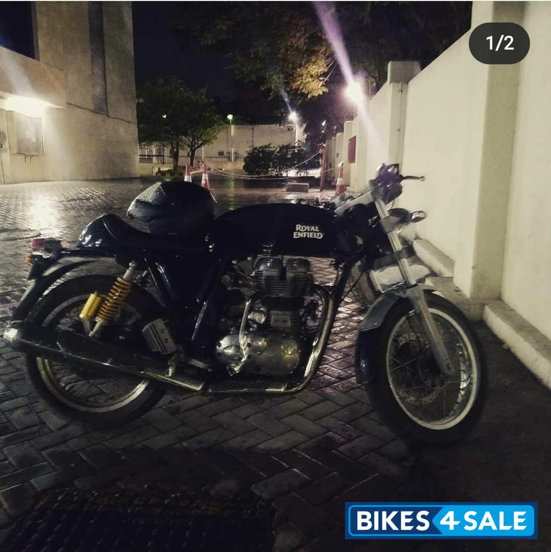 Black Royal Enfield Continental GT 535