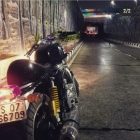 Black Royal Enfield Continental GT 535