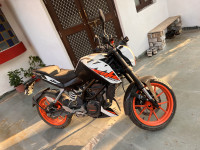 White KTM Duke 200