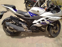 White Blue Yamaha YZF R15 V2