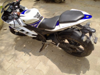 White Blue Yamaha YZF R15 V2