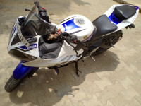 White Blue Yamaha YZF R15 V2