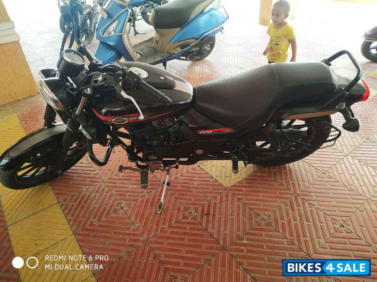 Bajaj Avenger Street 220