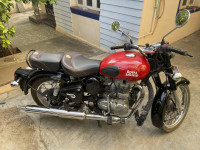 Red Royal Enfield Classic 350 Redditch Red