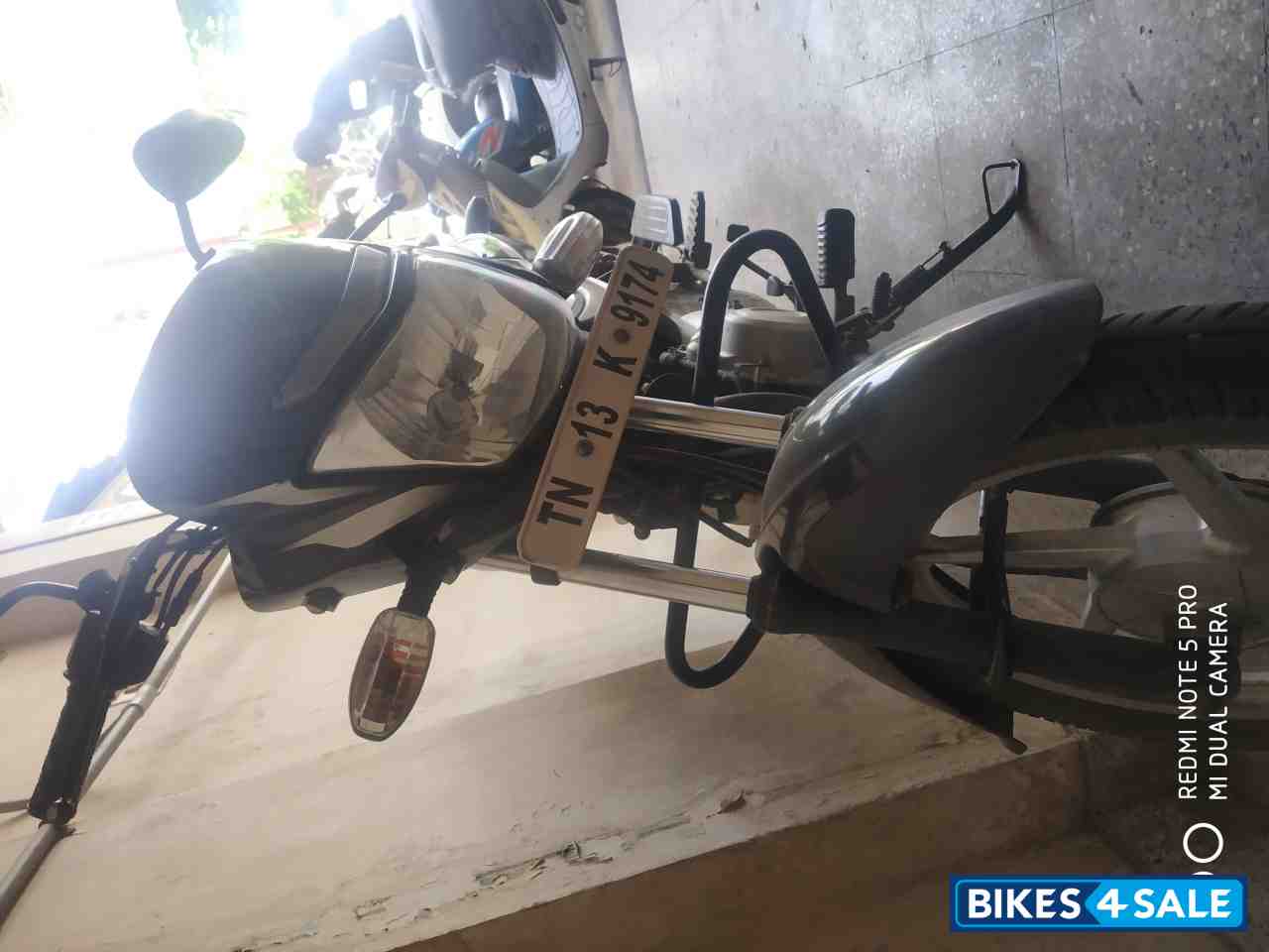 Bajaj Platina 100 ES