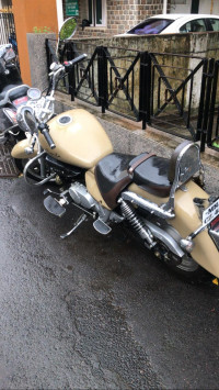 Hyosung Aquila GV250