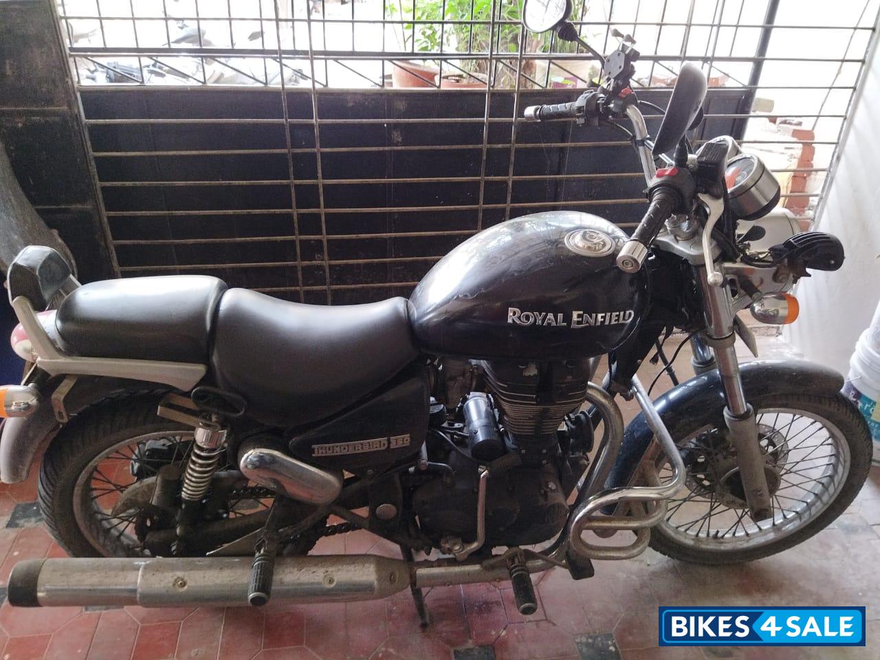 Flicker Black Royal Enfield Thunderbird 350