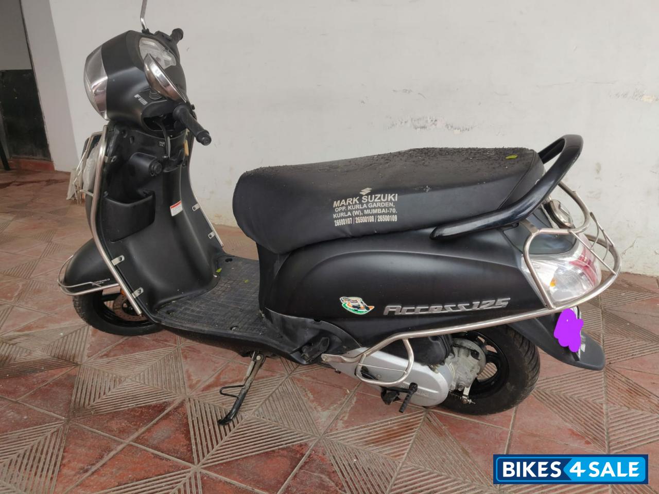 Black Suzuki Access 125 Special Edition BS6