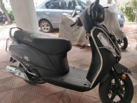 Black Suzuki Access 125 Special Edition BS6