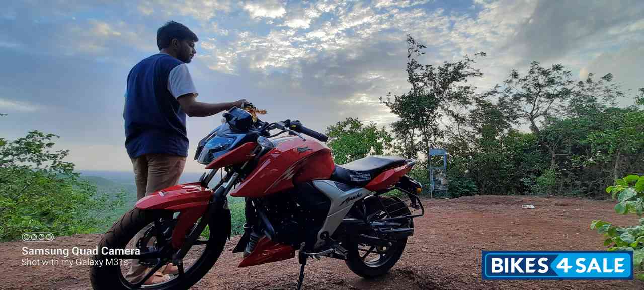 TVS Apache RTR 160 4V BS6