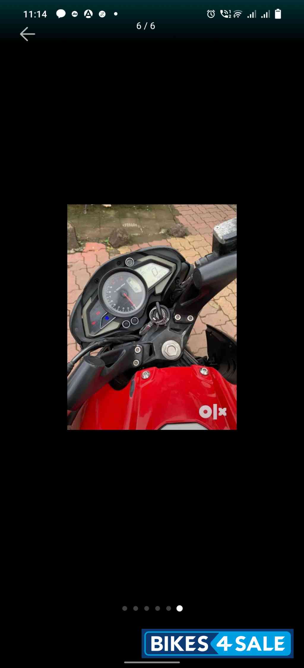 Red Bajaj Pulsar NS 160