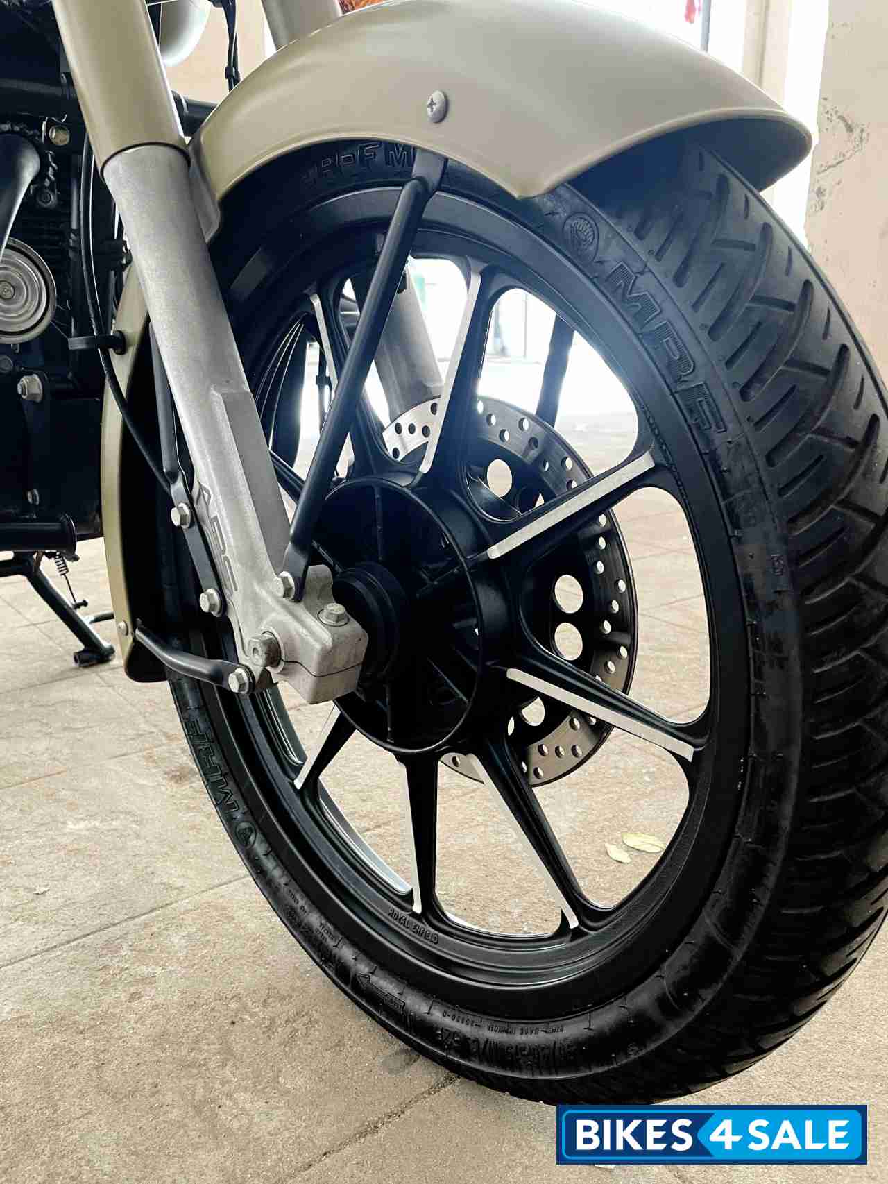 Royal Enfield Classic Signals Stormrider Sand
