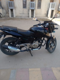 Black Bajaj Pulsar 180 DTSi