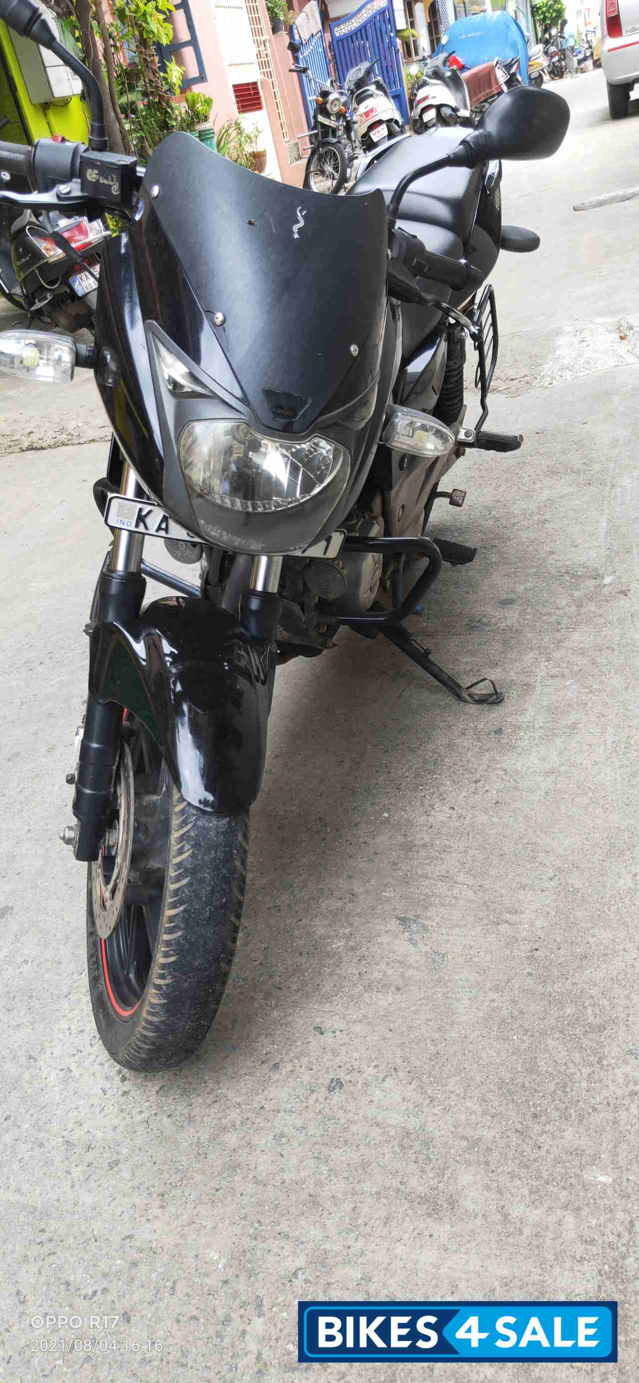 Black Bajaj Pulsar 180