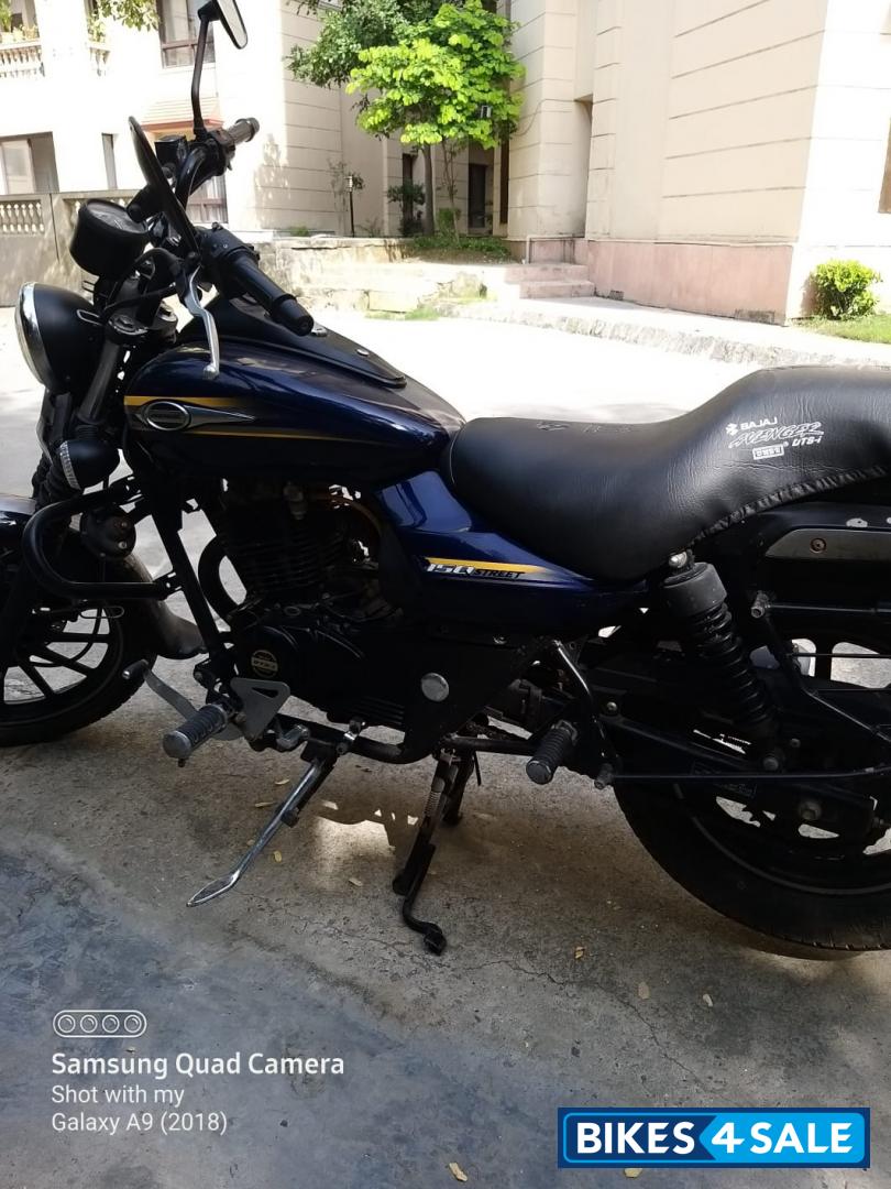 Dark Blue Bajaj Avenger Street 150