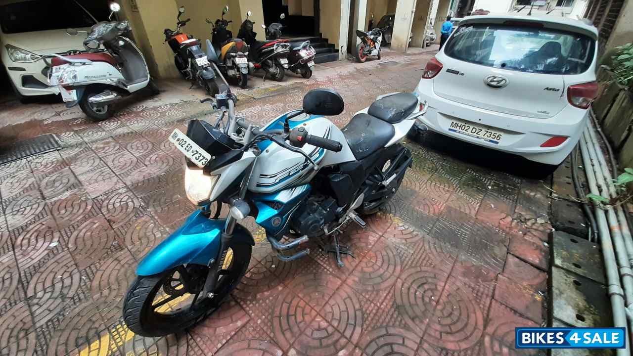 Yamaha FZ FI V2
