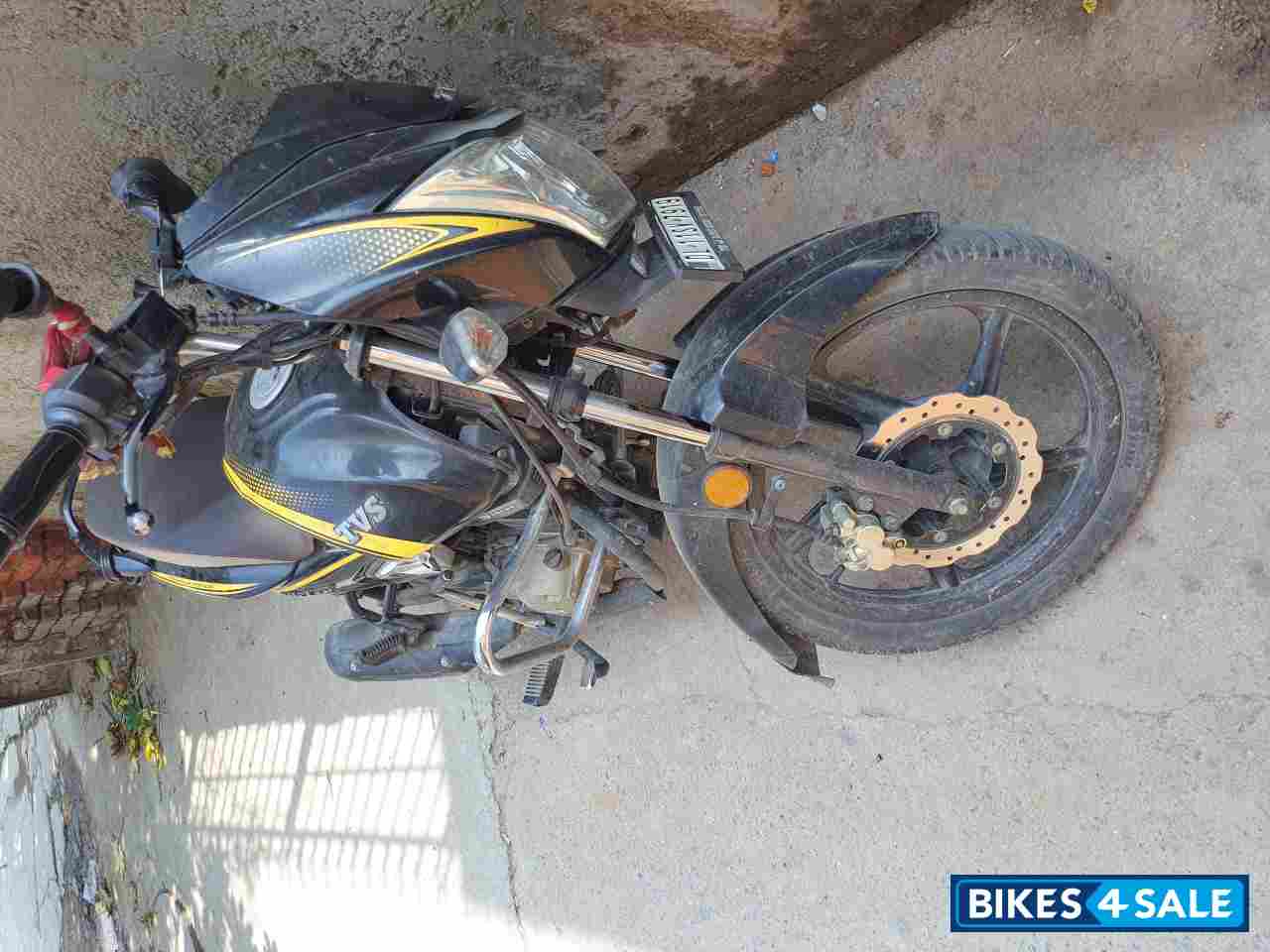 TVS Victor Premium Edition