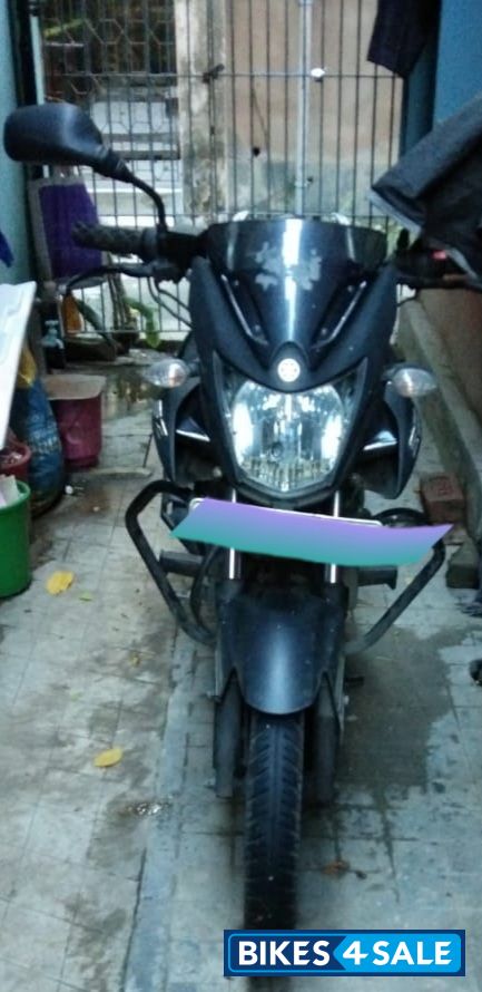 Black Metalic X Yamaha SZ-RR V2