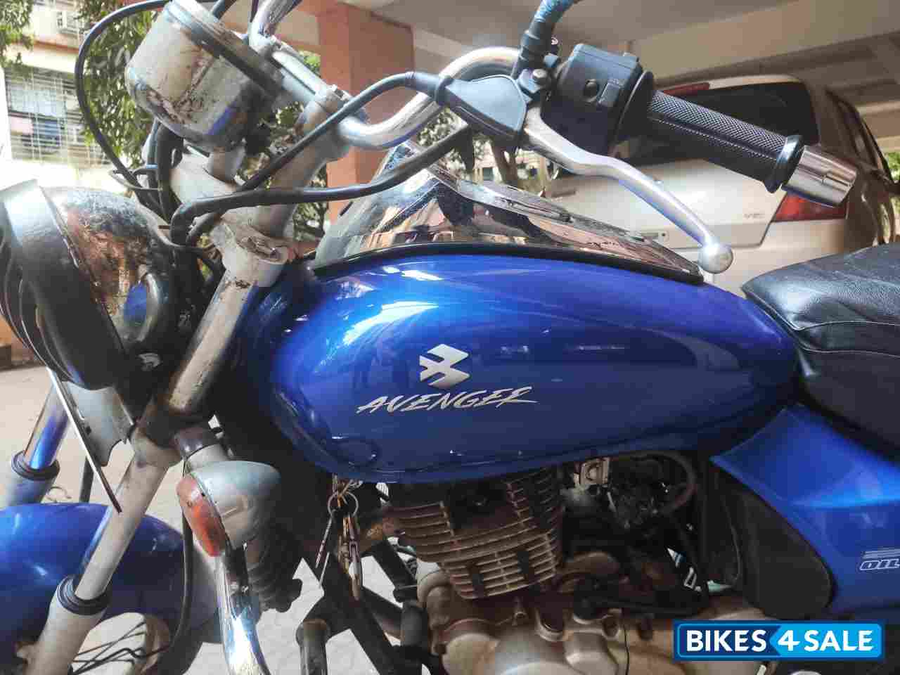 Bajaj Avenger 200 DTS-i Bajaj Avenger 200 DTS-i