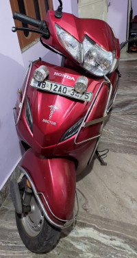 Metallic Red Honda Activa 4G