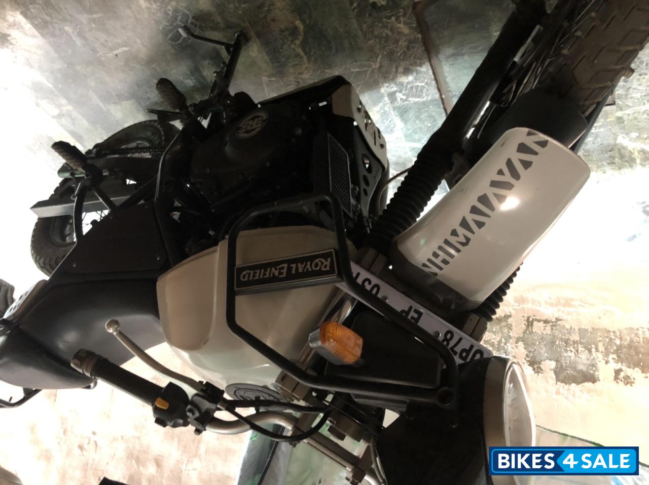 Snow White Royal Enfield Himalayan