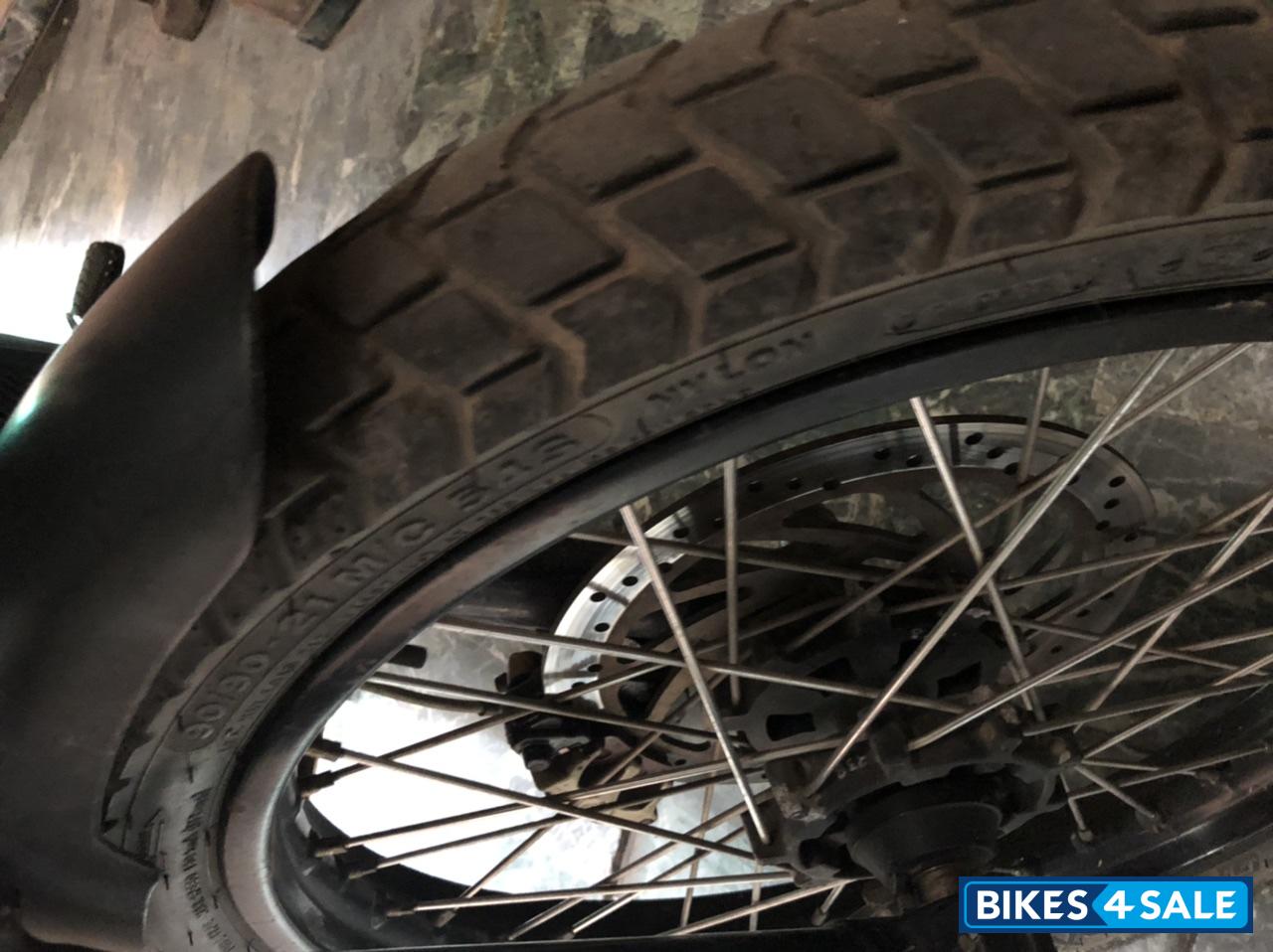 Snow White Royal Enfield Himalayan