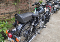 Black Royal Enfield Classic 350