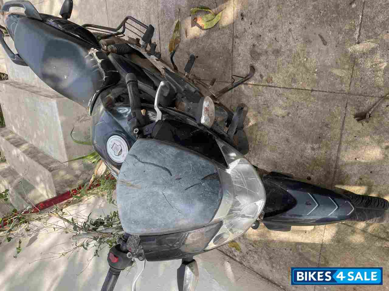 Black TVS Apache RTR 180