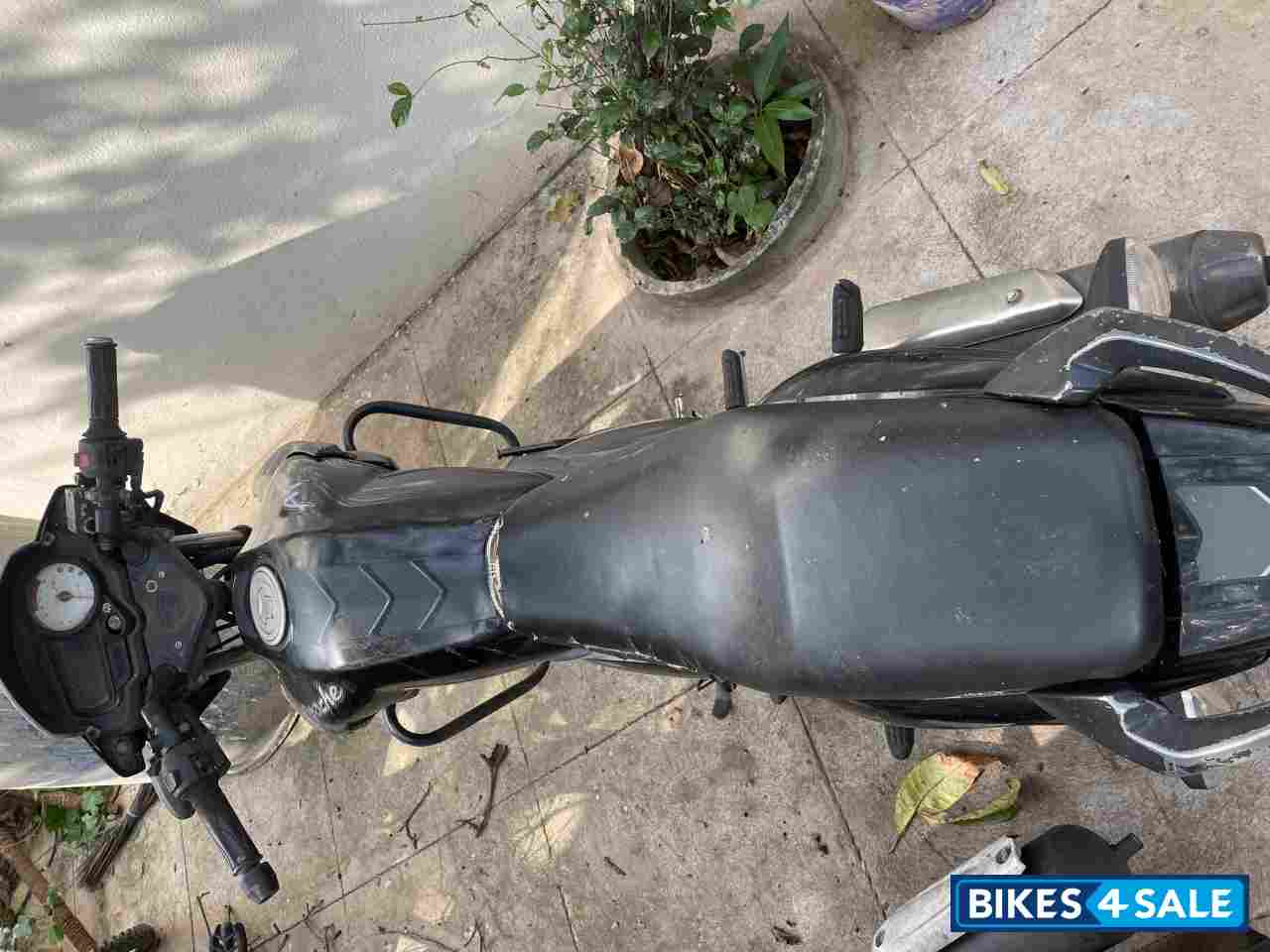 Black TVS Apache RTR 180