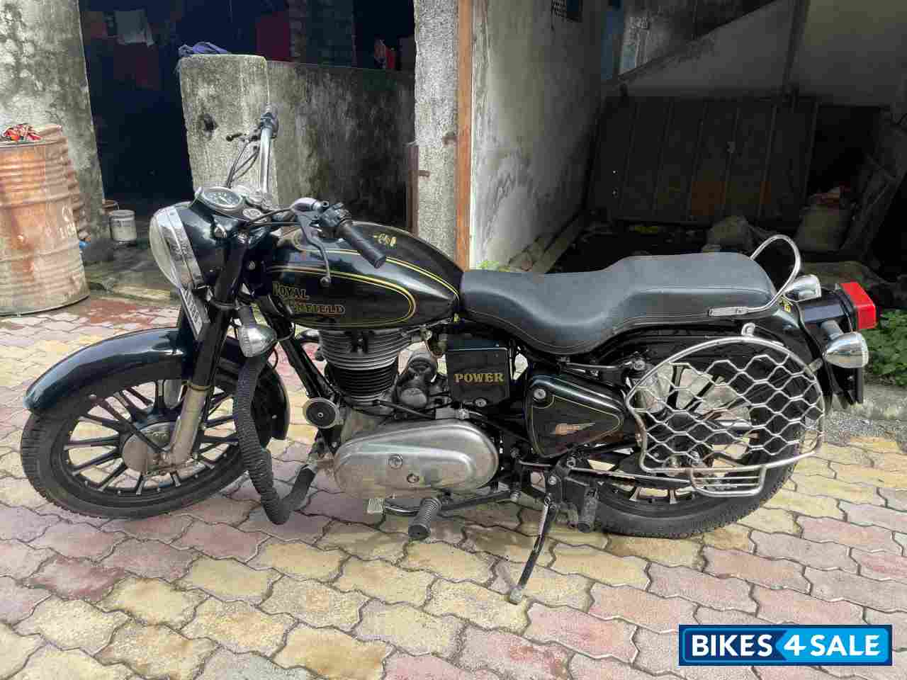 Black Royal Enfield Classic 350