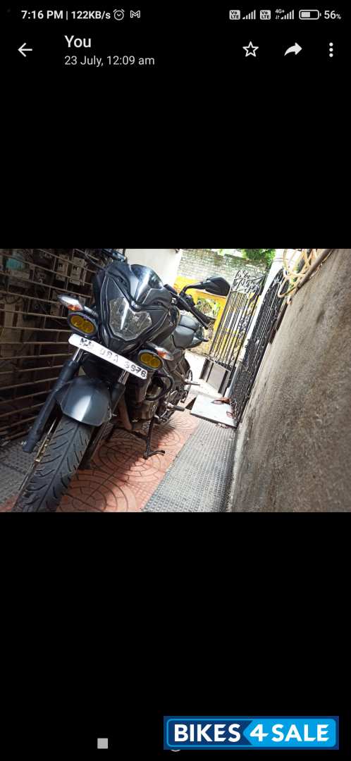 Black Bajaj Pulsar 200 NS